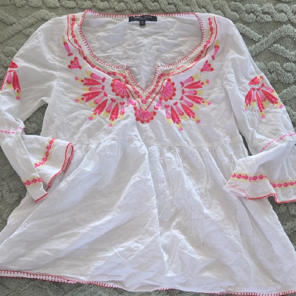 Romeo & Juliet Couture White Tunic with Pink Embroidery